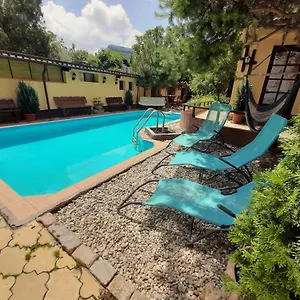 Casa Mica Gueshouse Affittacamere Bucarest